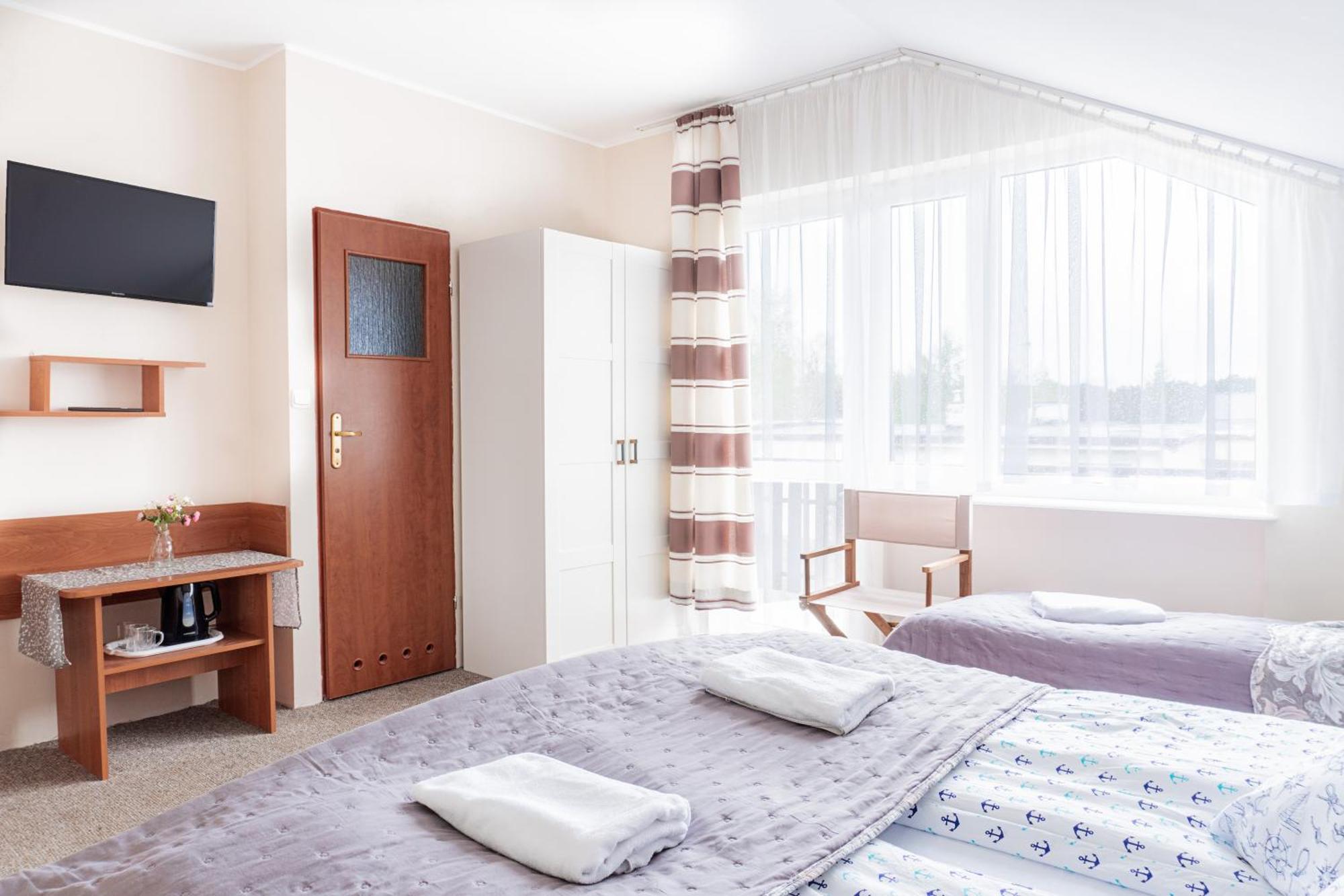 Pokoje Goscinne Raf-Tur - Sala Zabaw, Grill - Idealny Dla Rodzin Z Dziecmi Ostrowo  Esterno foto