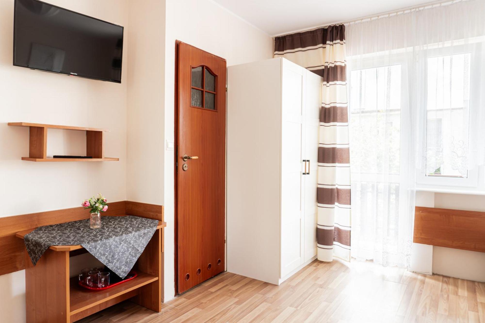 Pokoje Goscinne Raf-Tur - Sala Zabaw, Grill - Idealny Dla Rodzin Z Dziecmi Ostrowo  Esterno foto